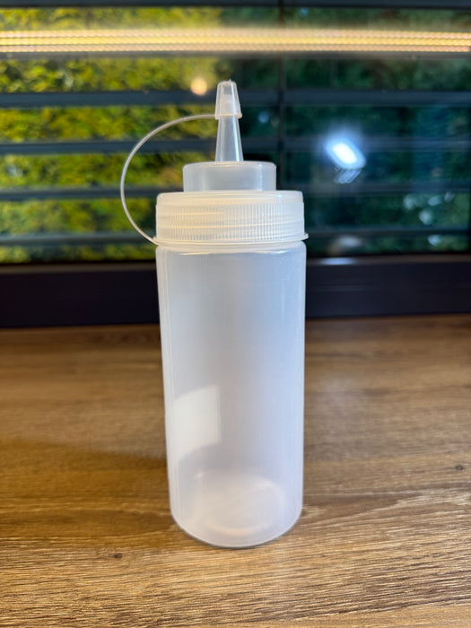 Szósznyomó palack - 4,5 dl